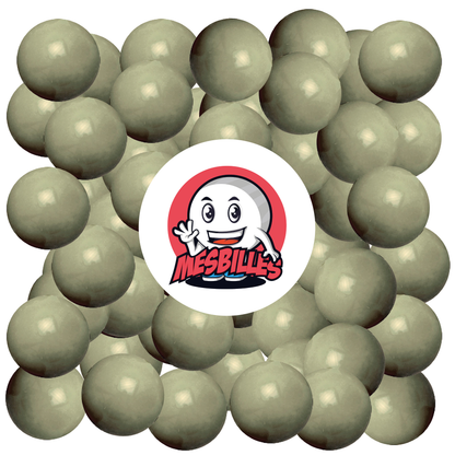Immagine della mascotte MieiBiglie circondata da biglie perla grigia da 14 mm - Vetro opaco grigio elegante e misterioso